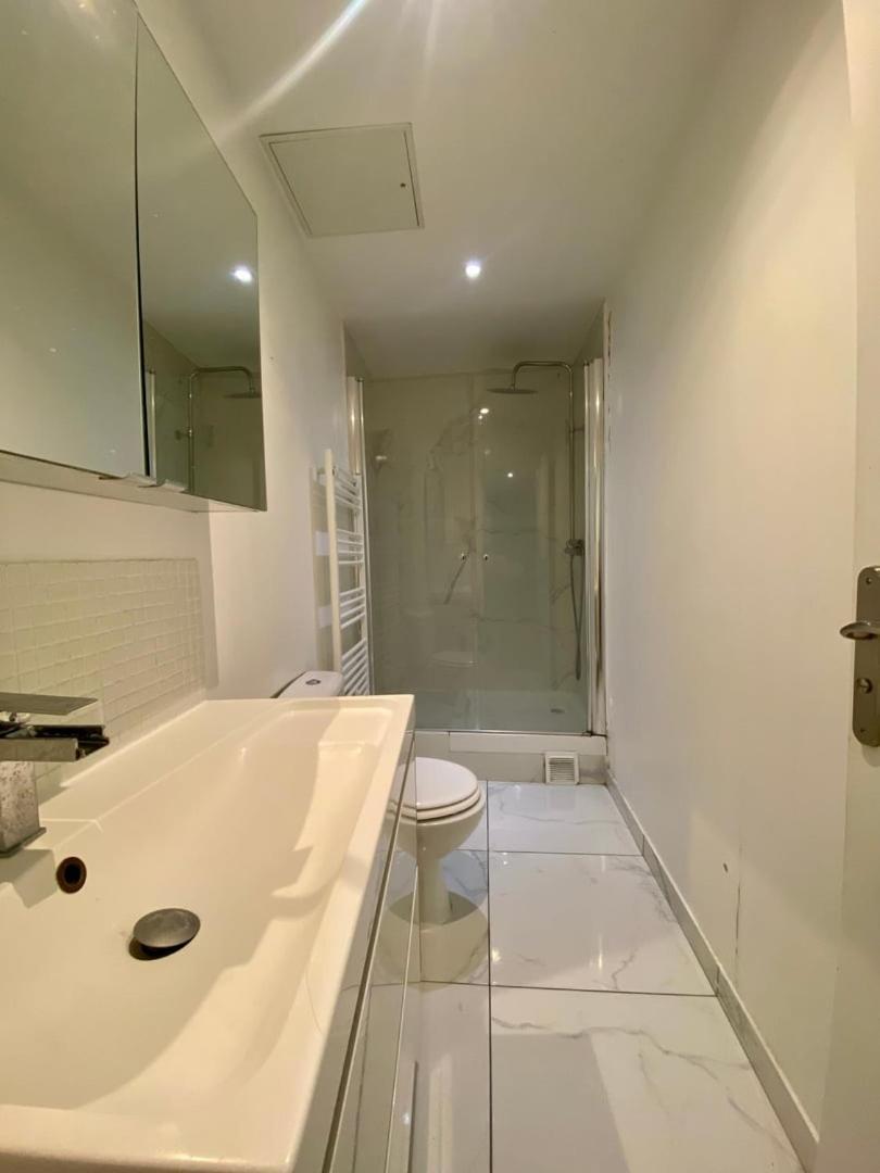Familial Proche Saint-lazarre - 6p Apartment